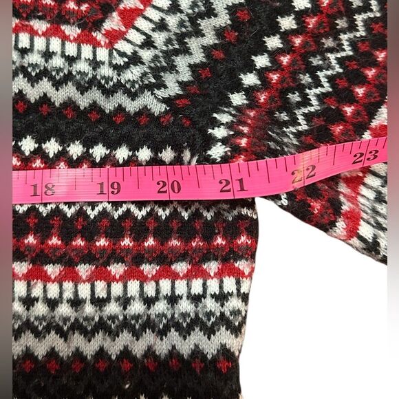 Croft & Barrow Ladies Red Black Cardigan Button Sweater Fair Isle. Size Large - Picture 5 of 7